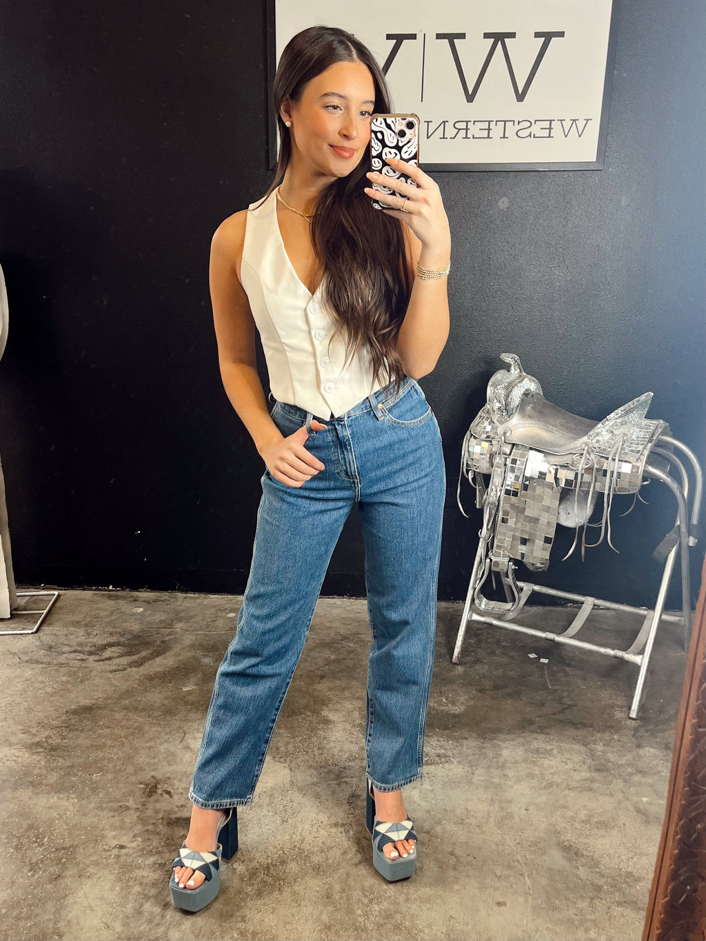 The Wrangler Mom Winter Hue Jeans- 28